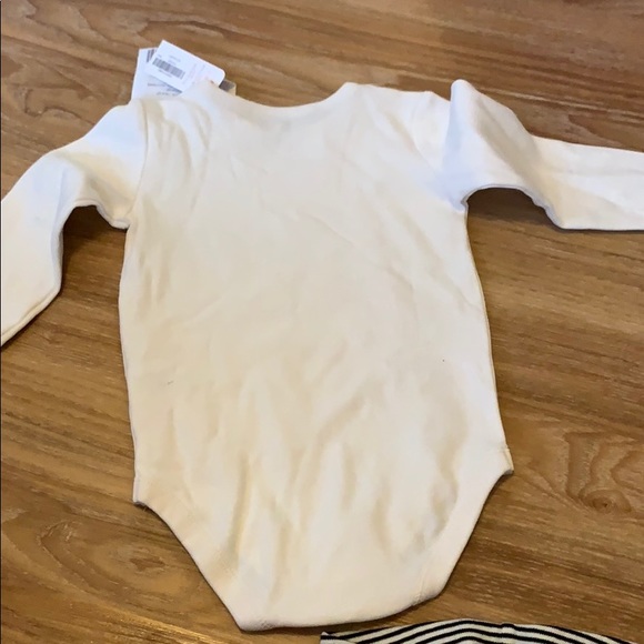 NWT Gymboree 12-18 mo long sleeve onesie/pants set - Picture 4 of 7